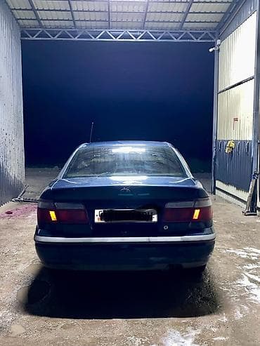 Унаа: Mazda 626: 1999 г., 1.8 л, Кол менен иштөөчү, Бензин, Седан — 3