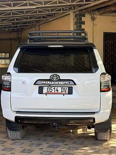 Продажа авто: Toyota 4Runner: 2020 г., 4 л, Автомат, Бензин, Внедорожник — 6