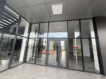 Пластиковое окно на заказ, Тип окна: Витражные, Мансардные, Фасадные, Декоративные особенности: Фрамуга, Бесплатная установка, Без рассрочки