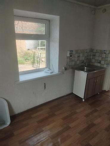 хостел с отдельными комнатами: 50 м², Без мебели — 1