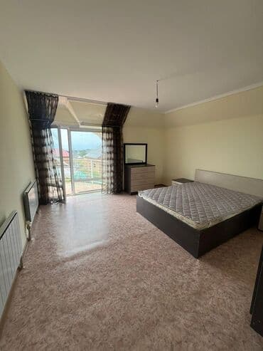 дом с баней на сутки: 160 м², 6 комнат, Утепленный, Теплый пол, Парковка — 9