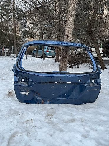 subary forester: Крышка багажника Subaru, 2019 г., Б/у, Оригинал — 1