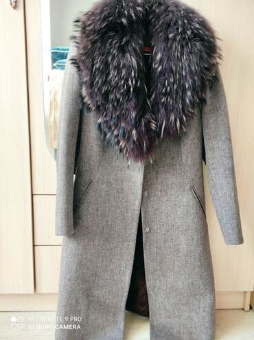 Размер 44-46. Сама купила за 10.000,носила немного так, как прибавила