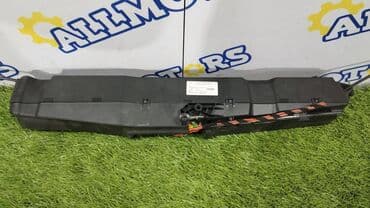 e35: Mercedes-Benz W212 E350 v-3.5 2010 год, механизм подъема крышки — 1