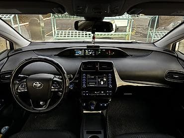 prius plus: Toyota Prius: 2020 г., 1.8 л, Автомат, Гибрид, Хэтчбэк — 10