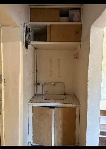 сдам частный дом без посредников рядом просп жибек жолу бишкек: 1 комната, 18 м², Гостиничный тип, 2 этаж, Старый ремонт — 6