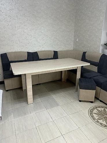 Мебельные гарнитуры: Кухонный уголок с мягкими сиденьями и табуретами - Комплектация — 2