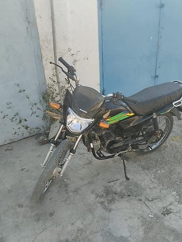 Мотоцикл Honda (компактный дорожный класс) - Цвет: черный с — 4
