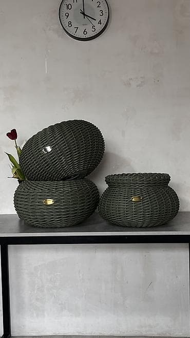 бак алам: Плетёные уличные кашпо для растений - Форма: округлая, бочонок/тыква — 7