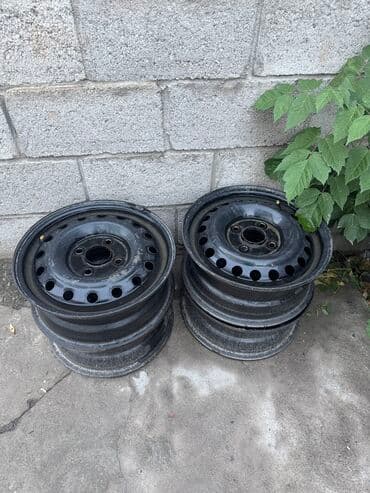 купить литые диски на ниву бу: Железные Диски R 15 Комплект, отверстий - 4, Б/у — 1