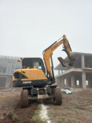 дом на обмен: Экскаватор | Выкорчевывание пней, Траншеи, Котлованы — 1