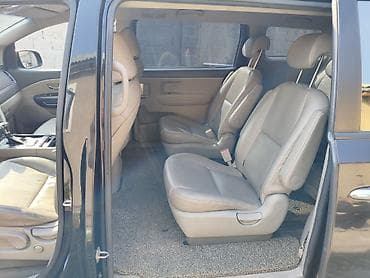 2017: Kia Carnival: 2017 г., Минивэн — 8