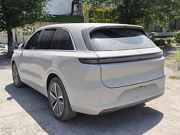 диспы: Lixiang L6: 2024 г., 1.5 л, Автомат, Гибрид, Кроссовер — 7