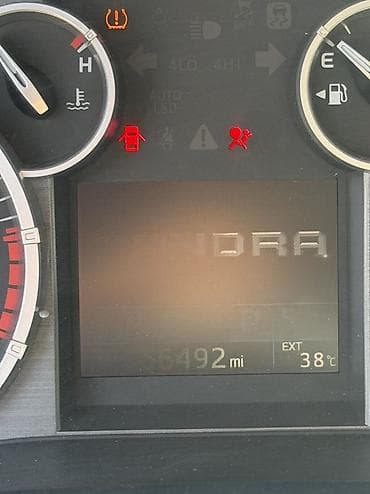 хино рейнджер: Toyota Тундра: 2017 г., 5.7 л, Автомат, Бензин, Пикап — 10