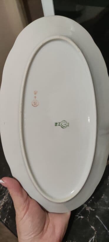 бу тарелка: Продам б/у тарелочки Советские под селёдку. На первом фото пара 2 шт — 6