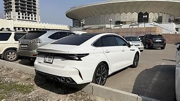 Chery: Chery : 2023 г., 1.6 л, Робот, Бензин, Седан — 4