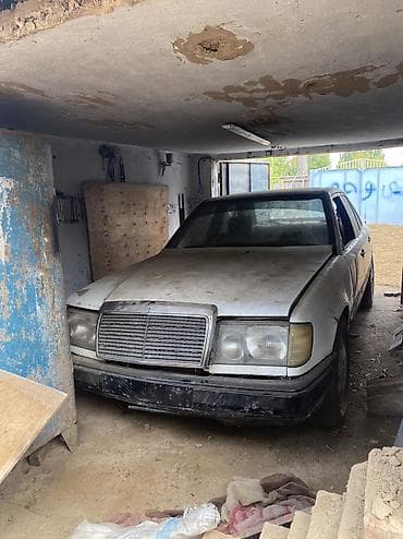мерседес бенз с: Mercedes-Benz W124: 1989 г., 2.3 л, Механика, Бензин — 8