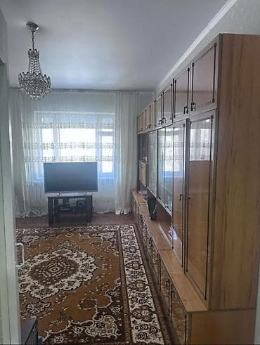 105: 2 комнаты, 50 м², 105 серия, 4 этаж, Старый ремонт — 4