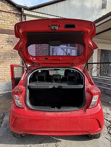 Транспорт: Chevrolet Spark: 2016 г., 1 л, Автомат, Бензин, Хэтчбэк — 10