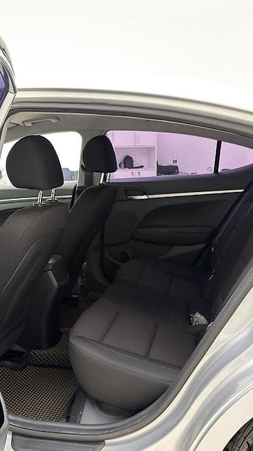 значки на машину: Hyundai Avante: 2019 г., 1.6 л, Автомат, Бензин, Седан — 6