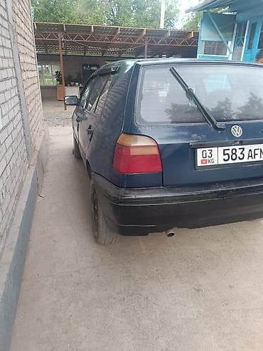 Транспорт: Volkswagen Golf: 1993 г., 1.8 л, Механика, Газ — 3