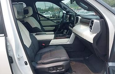 Транспорт: Toyota Sequoia: 2023 г., 3.4 л, Автомат, Гибрид, Внедорожник — 5