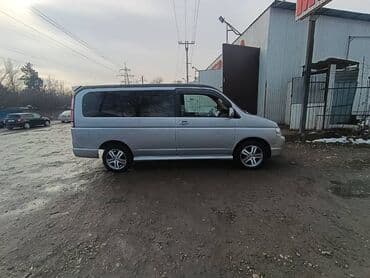 Honda Stepwgn: 2004 г., 2 л, Автомат, Бензин, Минивэн