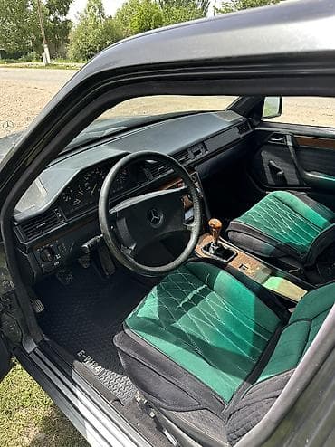 ауди а6 с4 1: Mercedes-Benz W124: 1990 г., Кол менен иштөөчү, Бензин, Седан — 7