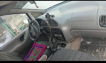 авто рага: Volkswagen Sharan: 1996 г., 2 л, Кол менен иштөөчү, Бензин, Вэн/Минивэн — 9