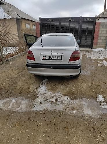 марк 2 1995: Toyota Avensis: 2002 г., 1.8 л, Механика, Бензин, Лифтбек — 2