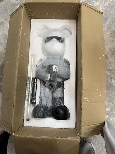 надувная фигура: Декоративный Беарбрик «Медведь с световым мечом» - Большая напольная — 2