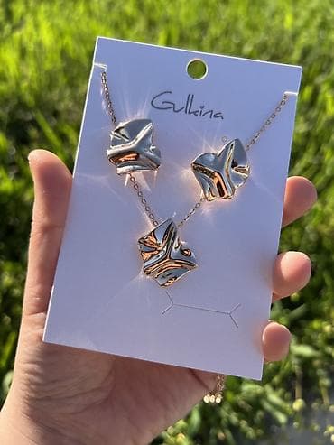 золотая цикада: Набор украшений Gullina: колье и серьги - Комплект из трех предметов — 4