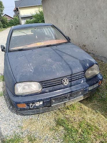 Volkswagen Golf: 1998 г., Механика, Бензин, Хэтчбэк