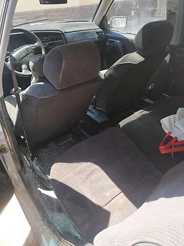 Унаа: Volkswagen Golf: 1994 г., Кол менен иштөөчү, Хетчбек — 4