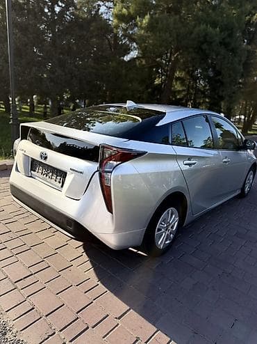 mark2 100: Toyota Prius: 2017 г., 1.8 л, Вариатор, Гибрид, Хэтчбэк — 6