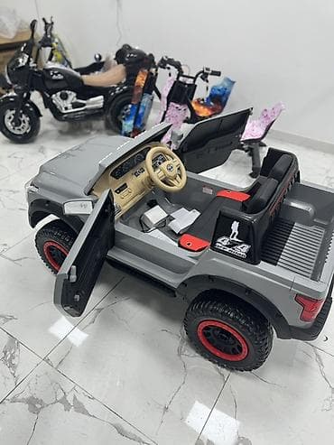тоу: Детский электрокар, Новый — 4