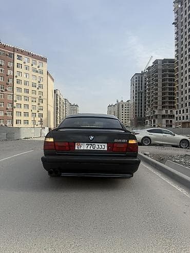 BMW 525: 1994 г., 2.5 л, Механика, Бензин, Седан