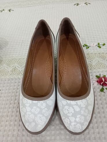 женские брендовые туфли недорого: Продаются новые кожаные туфли 40 размера на каблуке . очень — 1