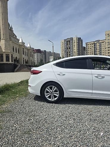 слив мереке авто: Hyundai Avante: 2016 г., 1.6 л, Автомат, Бензин, Седан — 4