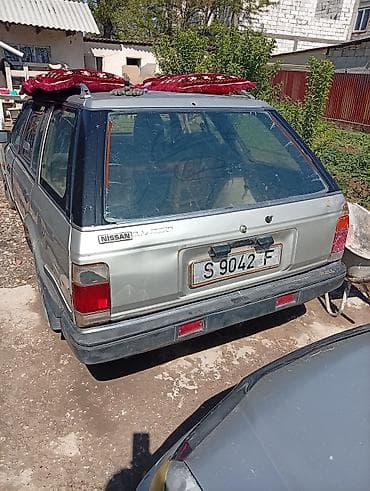 bew e34: Продаётся универсал старого поколения (5‑дверный кузов). Серебристый — 5