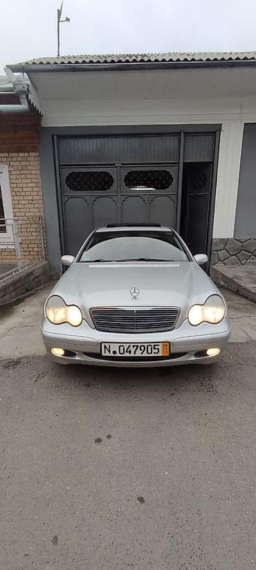 Mercedes-Benz C-Class: 2001 г., 2 л, Механика, Бензин, Седан