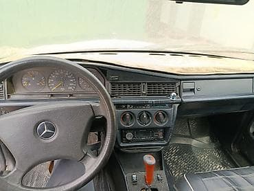 s class w220: Mercedes-Benz 190: 1992 г., Ручные, Седан — 5