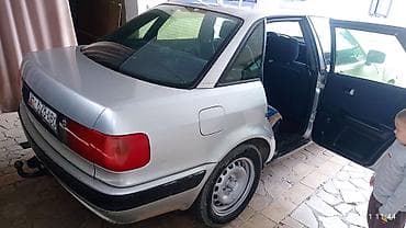 Audi 80: 1992 г., 2 л, Механика, Бензин, Седан