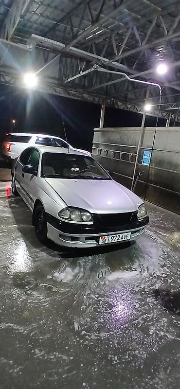 corolla 2004: Toyota Avensis: 2000 г., 2 л, Механика, Бензин, Седан — 4