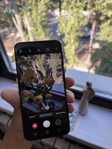 apple display: Samsung Galaxy A40, Б/у, 64 ГБ, цвет - Голубой, 2 SIM — 8