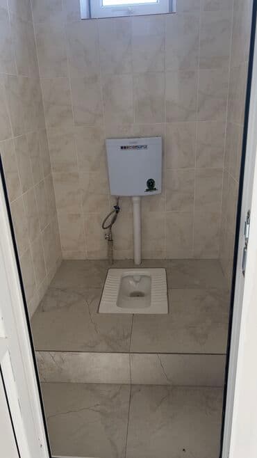 продаю офис 107 м² с ремонтом с мебелью административное здание 1 этаж: Сдаю Офис, 200 м², С отдельным сан узлом — 6