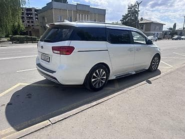 реклама на авто наклейки: Kia Carnival: 2017 г., 2.2 л, Автомат, Дизель, Минивэн — 7