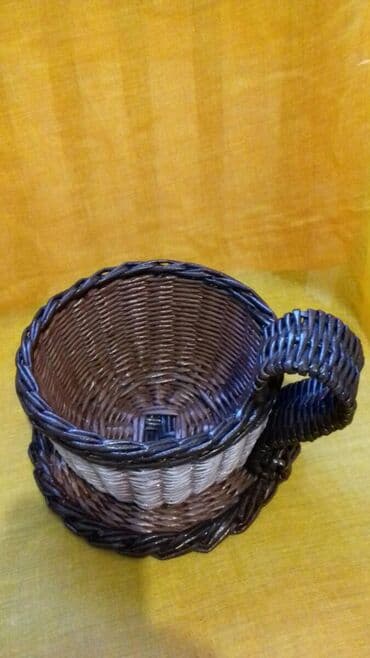 посуда конфетницы: Продаю чашку-конфетницу, ручная работа. Диаметр верхней части 17см — 2