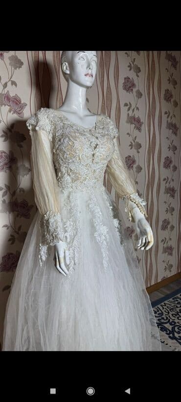 пышное фатиновое свадебное платье: Свадебное платье, One size, Б/у — 9