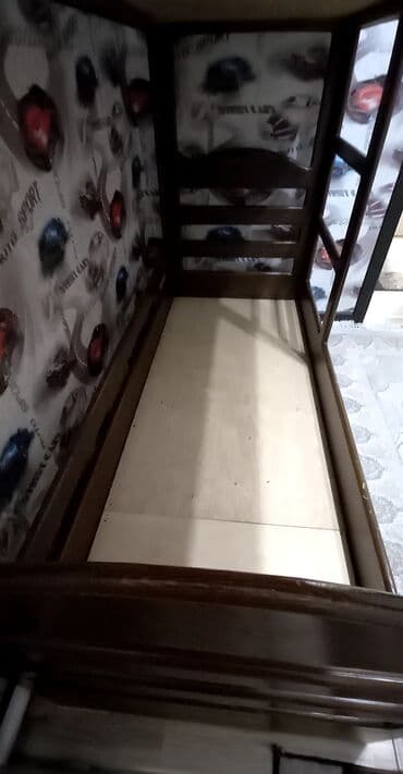 детский двухместный кровать: Двухяростный кровать!
Длина 200см
Высоты 200см 
Ширина 80см — 3